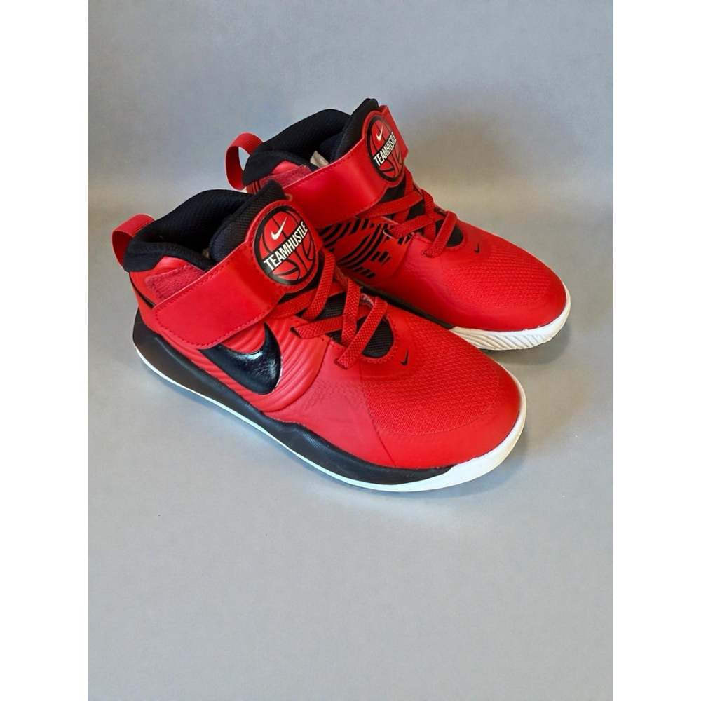 Nike‎ Team Hustle D 10 (PS) Kids Size 11 Color Red Black Running Shoes Kids